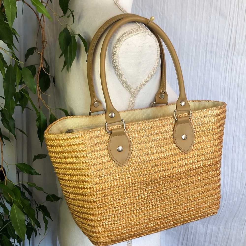 FADED GLORY medium size natural wicker purse shoulder bag w/zip & double handle